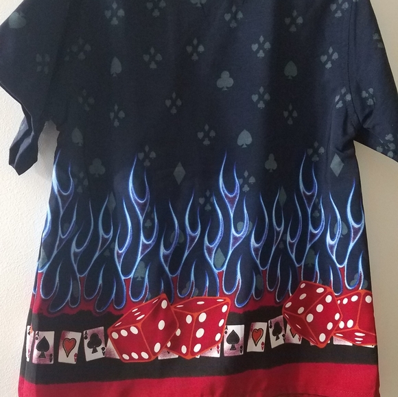 NEW Awesome button down kids top. Las Vegas themed - Picture 7 of 8